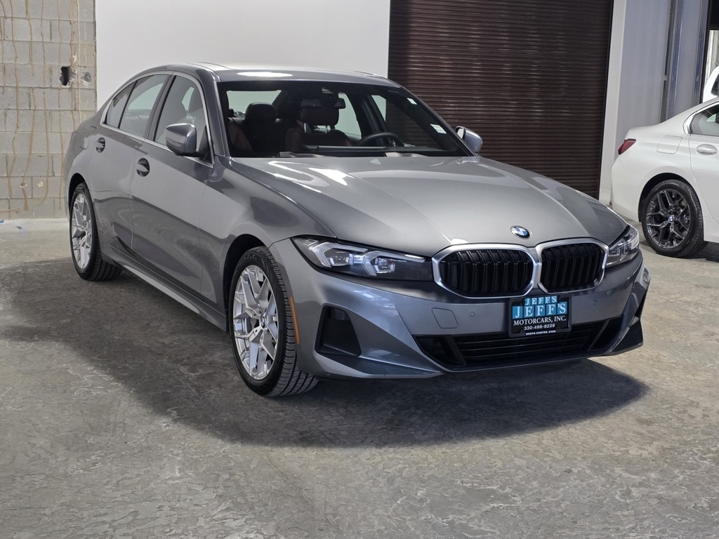 BMW 3-Series 330i xDrive 2025
