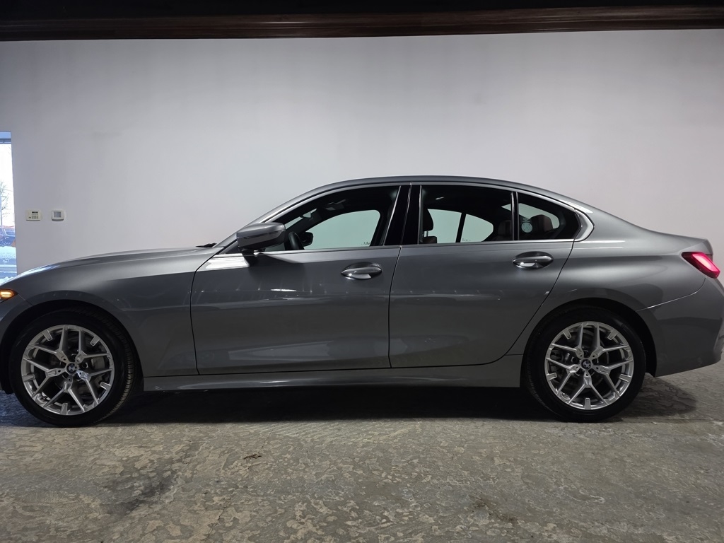 BMW 3-Series 330i xDrive 2025