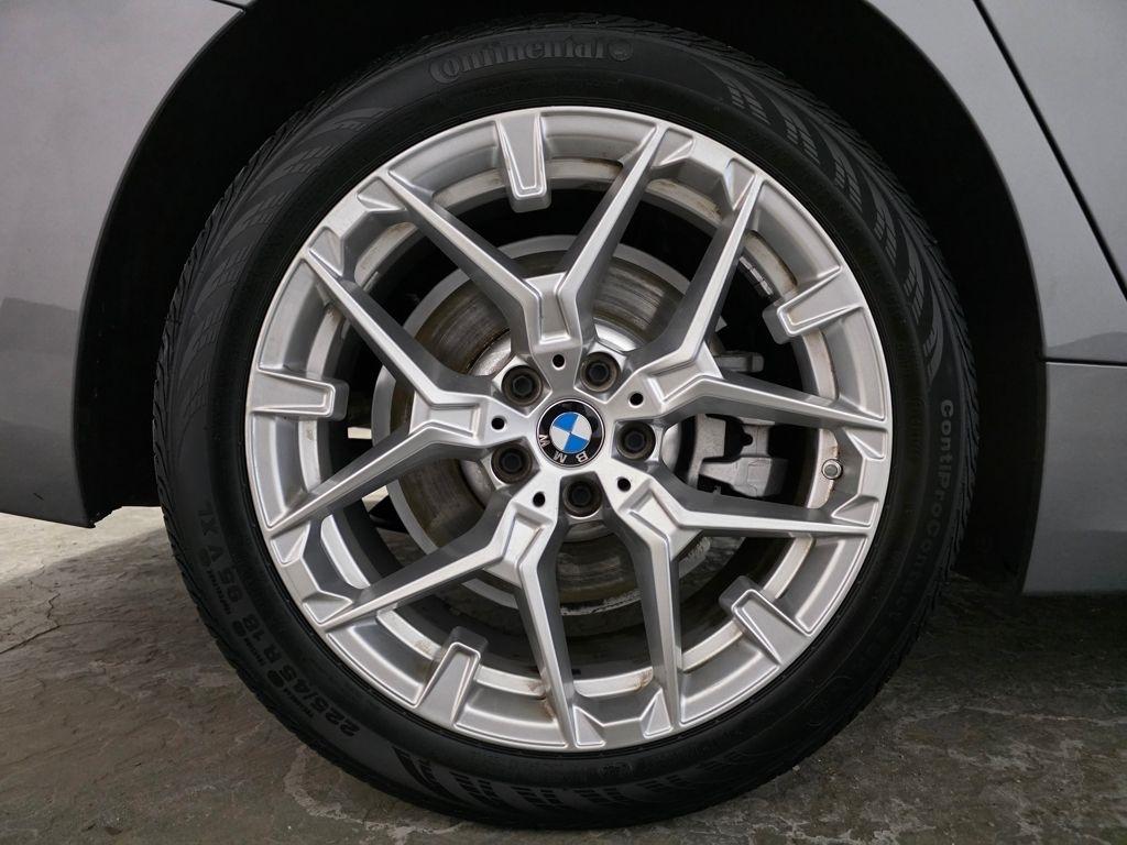 BMW 3-Series 330i xDrive 2025