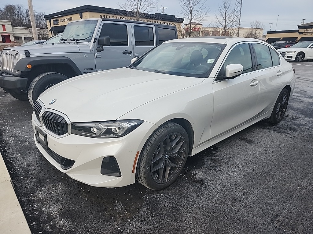 BMW 3-Series 330i xDrive 2025
