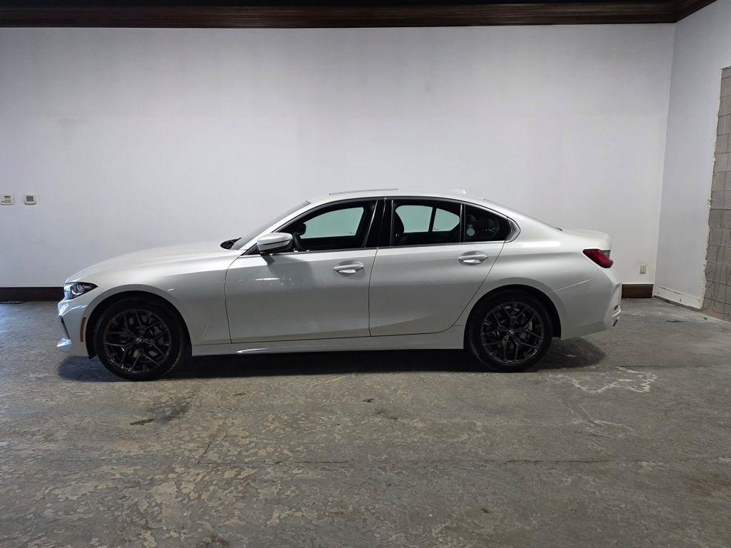 BMW 3-Series 330i xDrive 2025