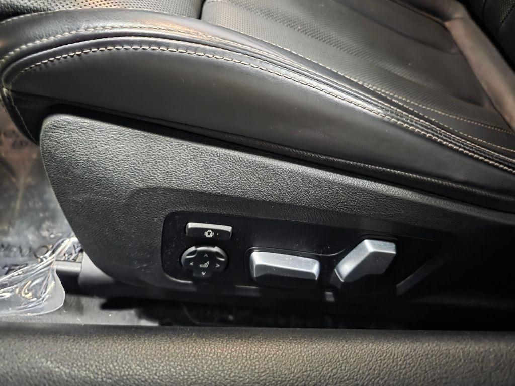 BMW 8-Series 840i xDrive Convertible 2025