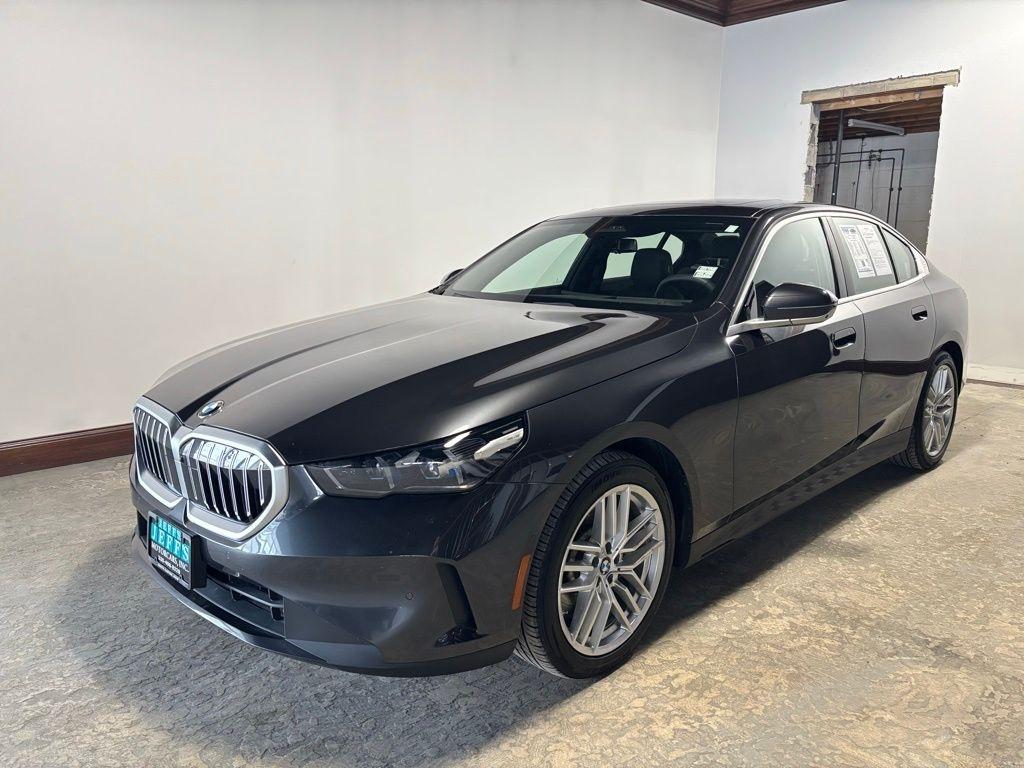 2025 BMW 5-Series 530i xDrive