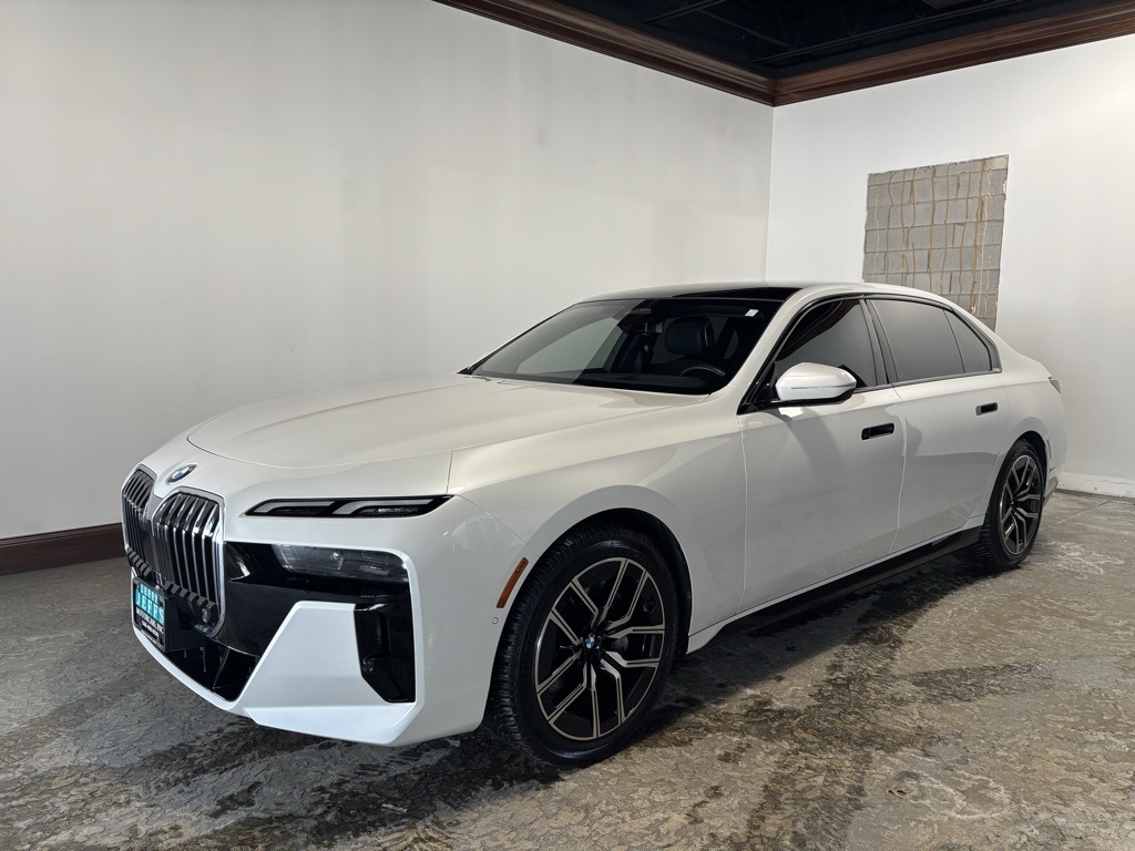 2025 BMW 7-Series 740i xDrive