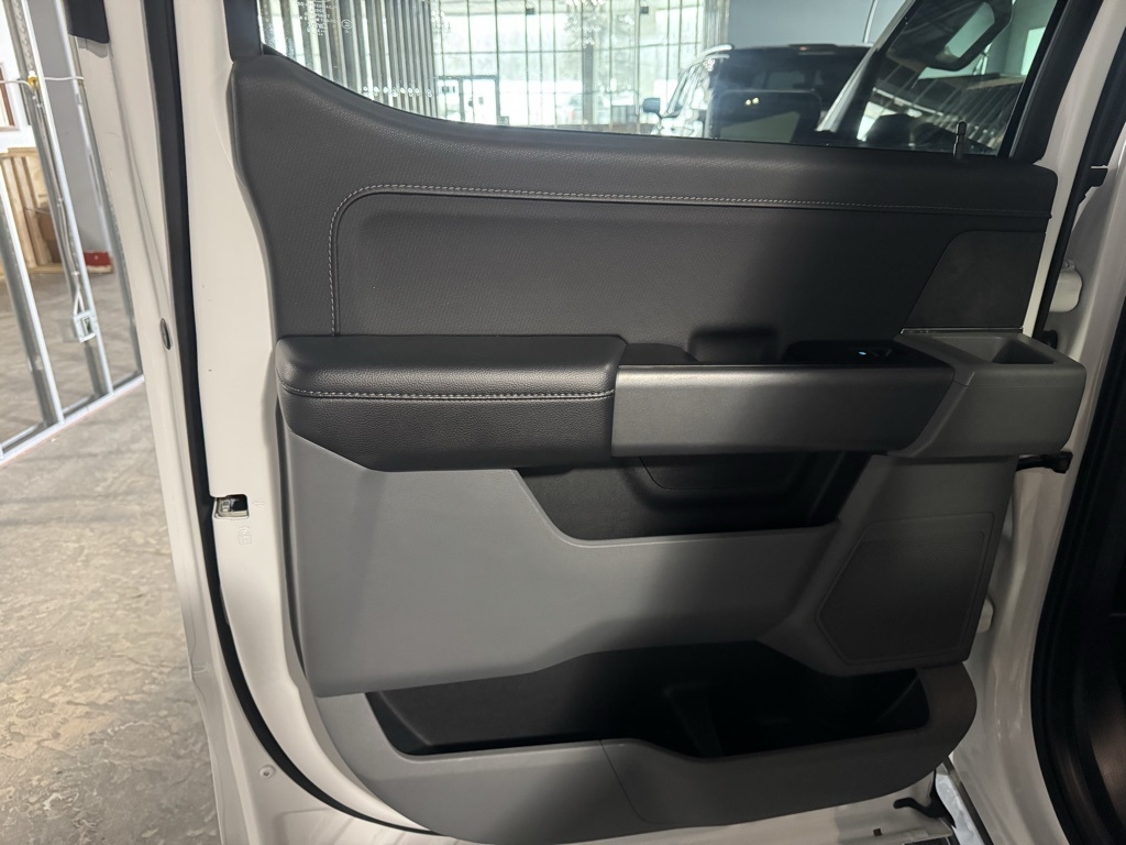 Ford F-150 XLT SuperCrew 4WD 2024