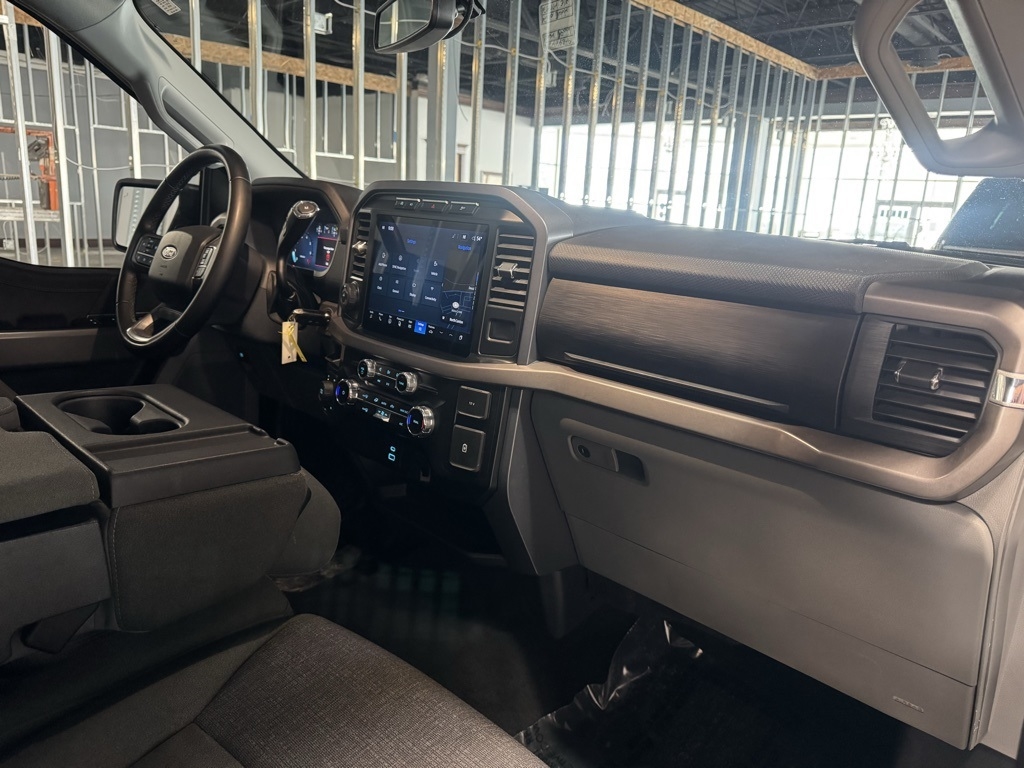 Ford F-150 XLT SuperCrew 4WD 2024