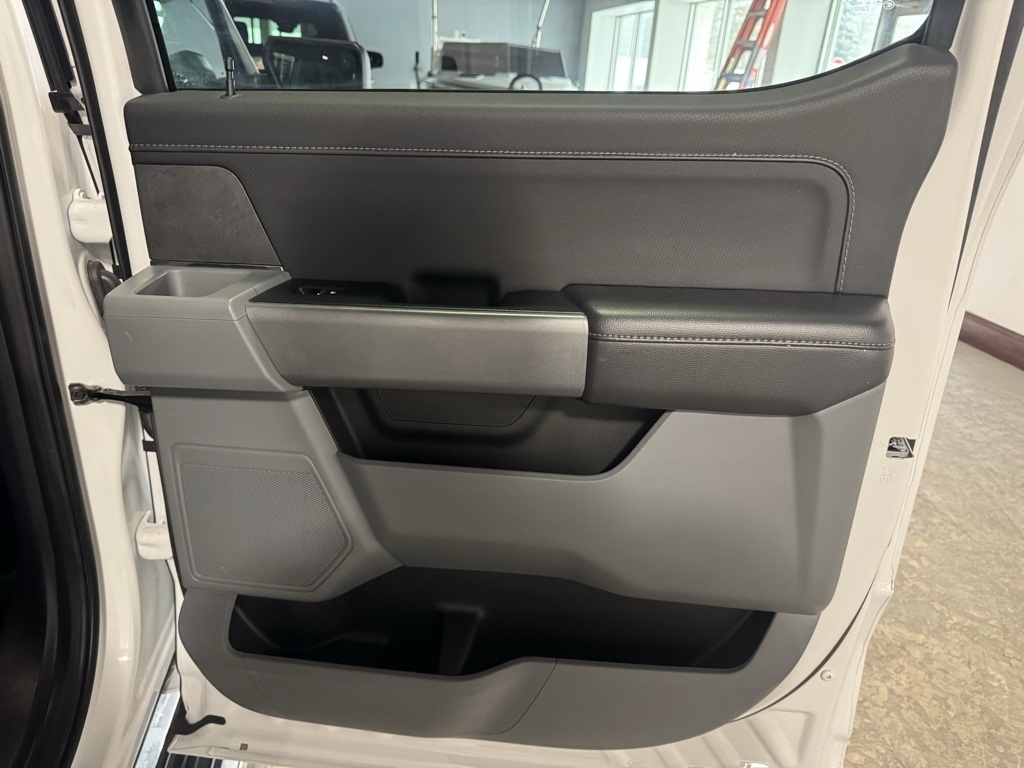 Ford F-150 XLT SuperCrew 4WD 2024