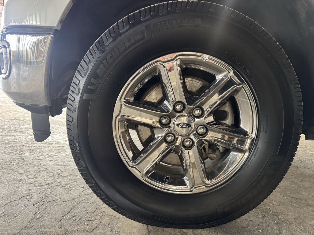 Ford F-150 XLT SuperCrew 4WD 2024