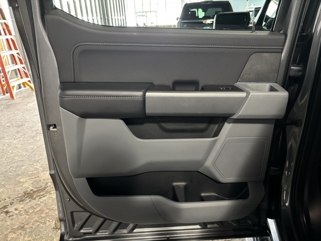 Ford F-150 XLT SuperCrew 4WD 2024