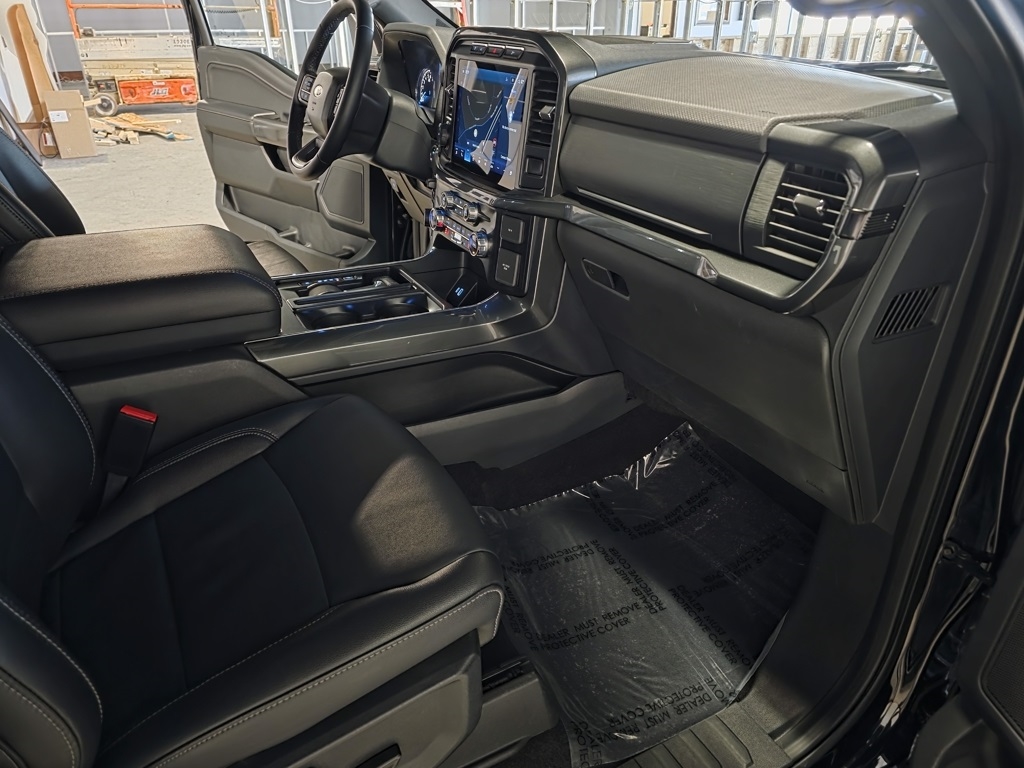 Ford F-150 Lariat SuperCrew 5.5-ft. Bed 4WD 2023