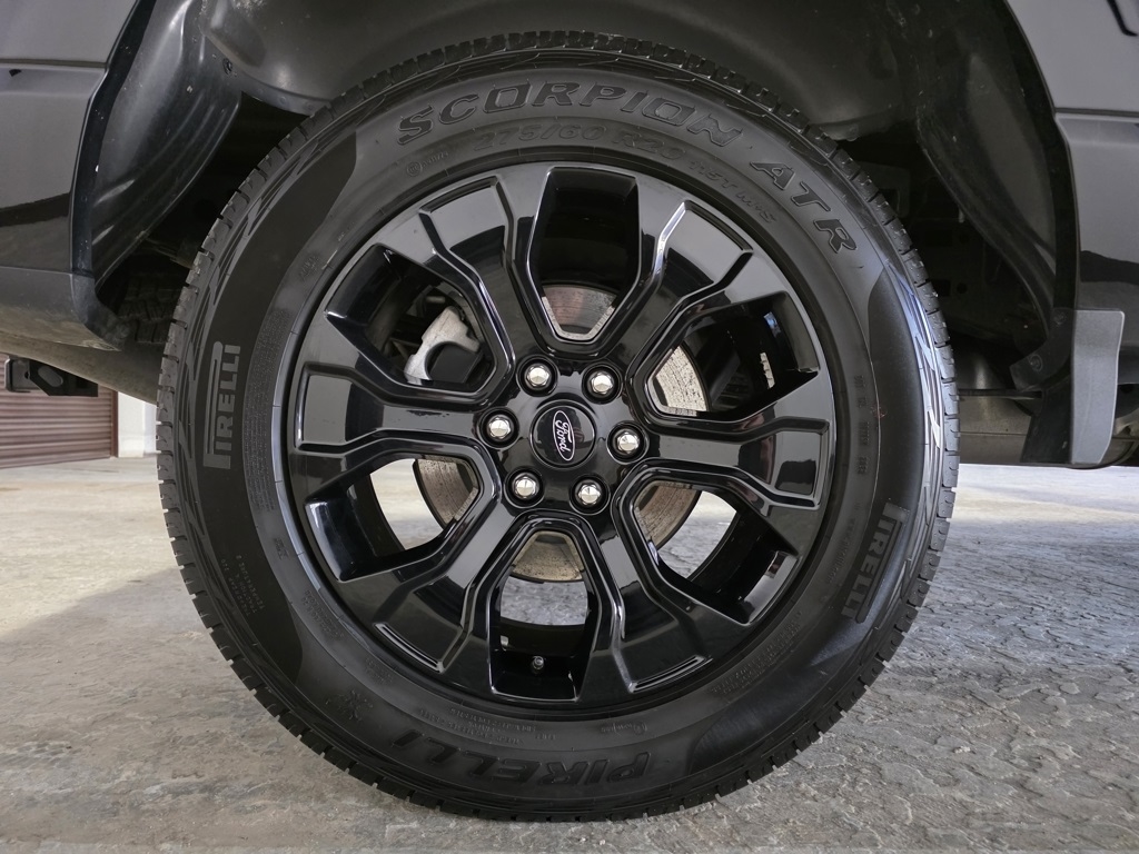 Ford F-150 Lariat SuperCrew 5.5-ft. Bed 4WD 2023