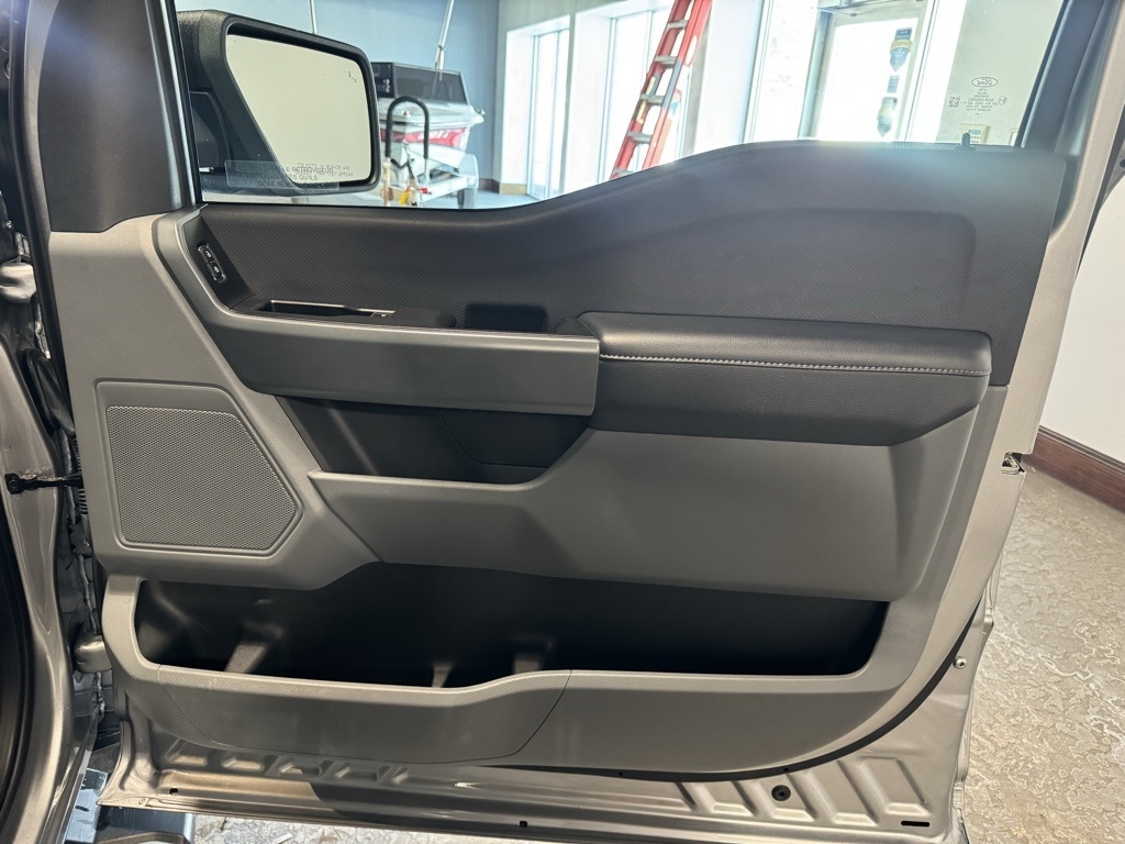 Ford F-150 Lariat SuperCrew 5.5-ft. Bed 4WD 2023