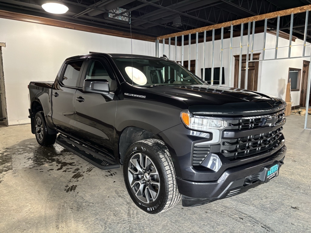 Chevrolet Silverado 1500 RST Crew Cab 4WD 2024