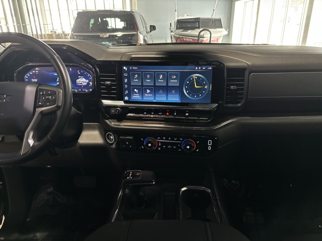 Chevrolet Silverado 1500 RST Crew Cab 4WD 2024