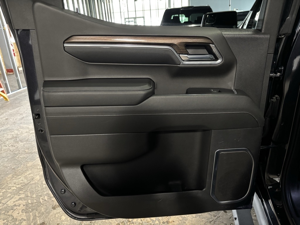 Chevrolet Silverado 1500 RST Crew Cab 4WD 2024