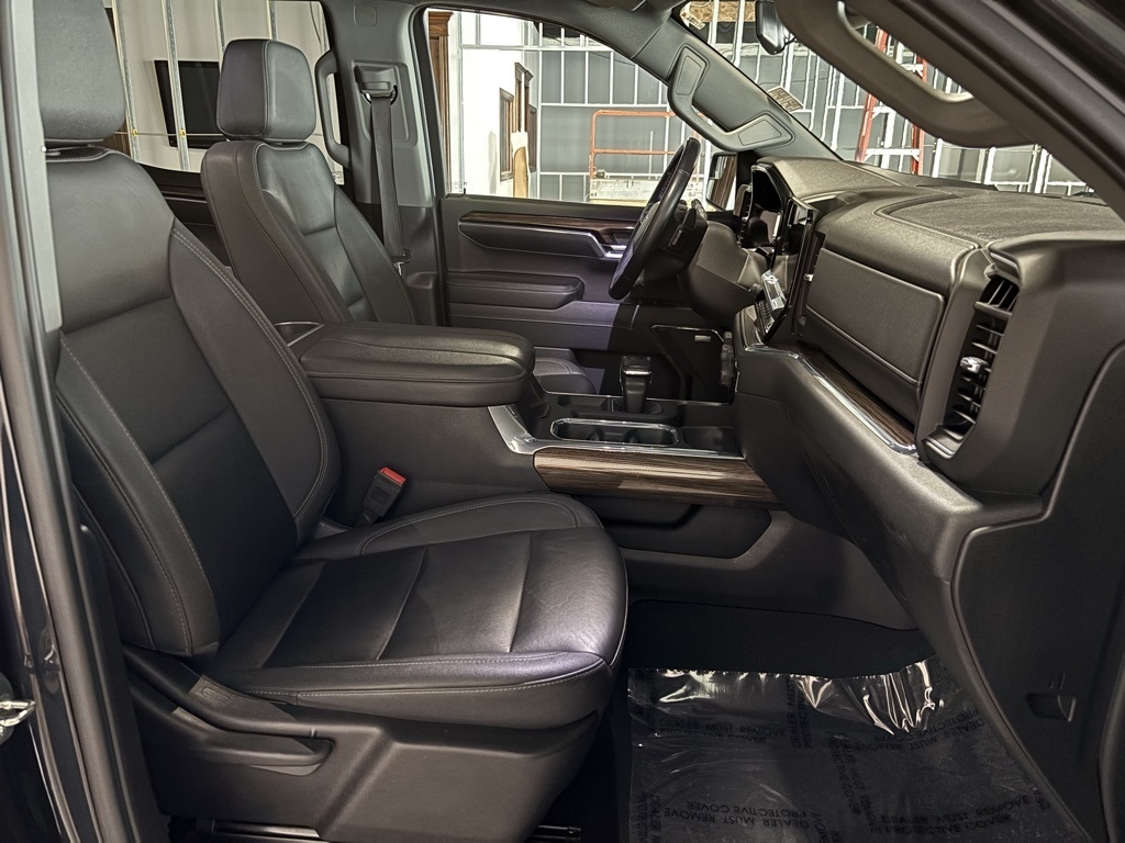 Chevrolet Silverado 1500 RST Crew Cab 4WD 2024