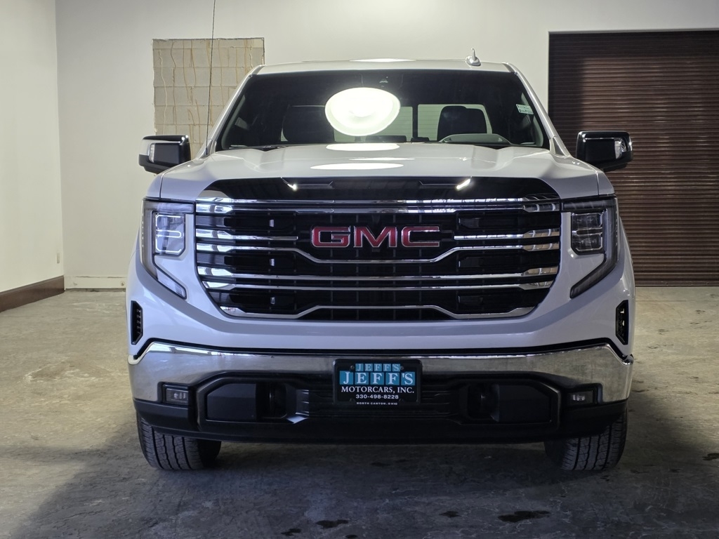 GMC Sierra 1500 SLT Crew Cab 4WD 2023