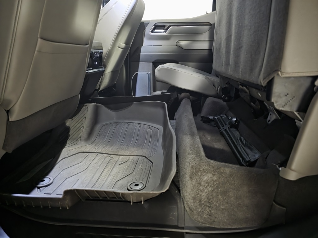 GMC Sierra 1500 SLT Crew Cab 4WD 2023