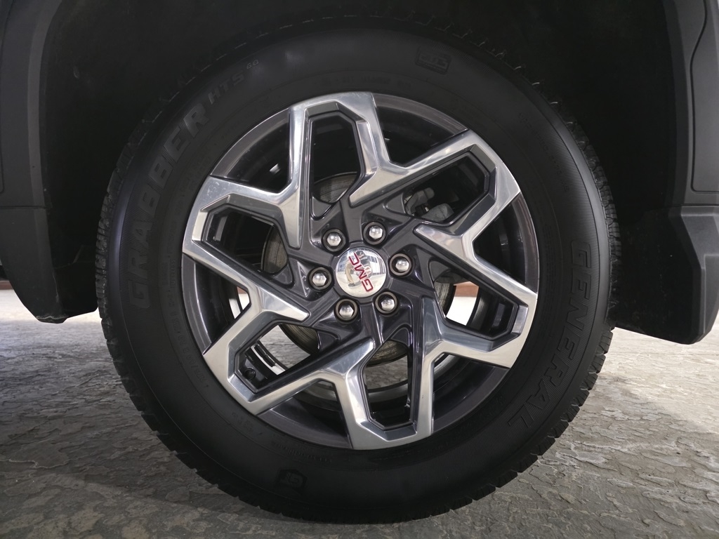 GMC Sierra 1500 SLT Crew Cab 4WD 2023