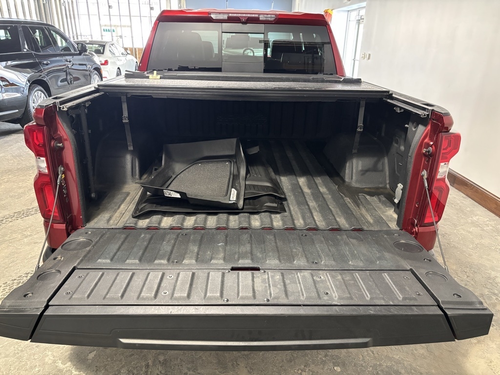 Chevrolet Silverado 1500 High Country Crew Cab 4WD 2022