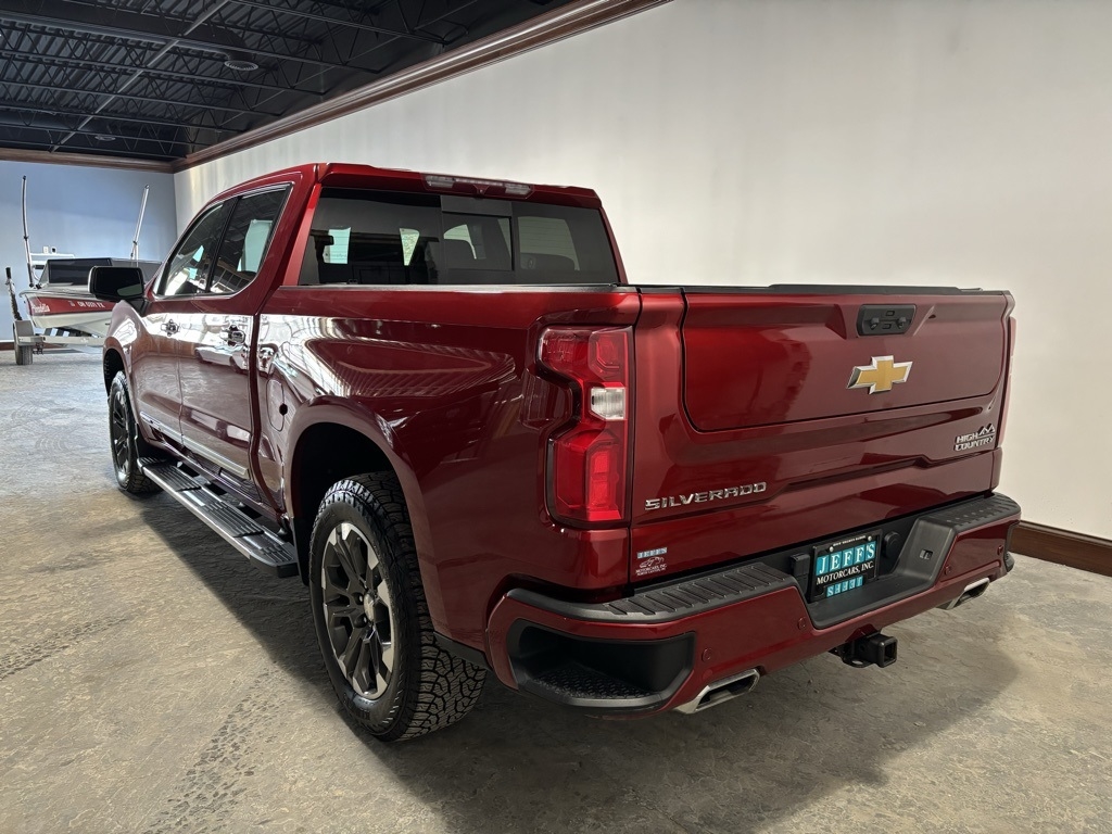 Chevrolet Silverado 1500 High Country Crew Cab 4WD 2022