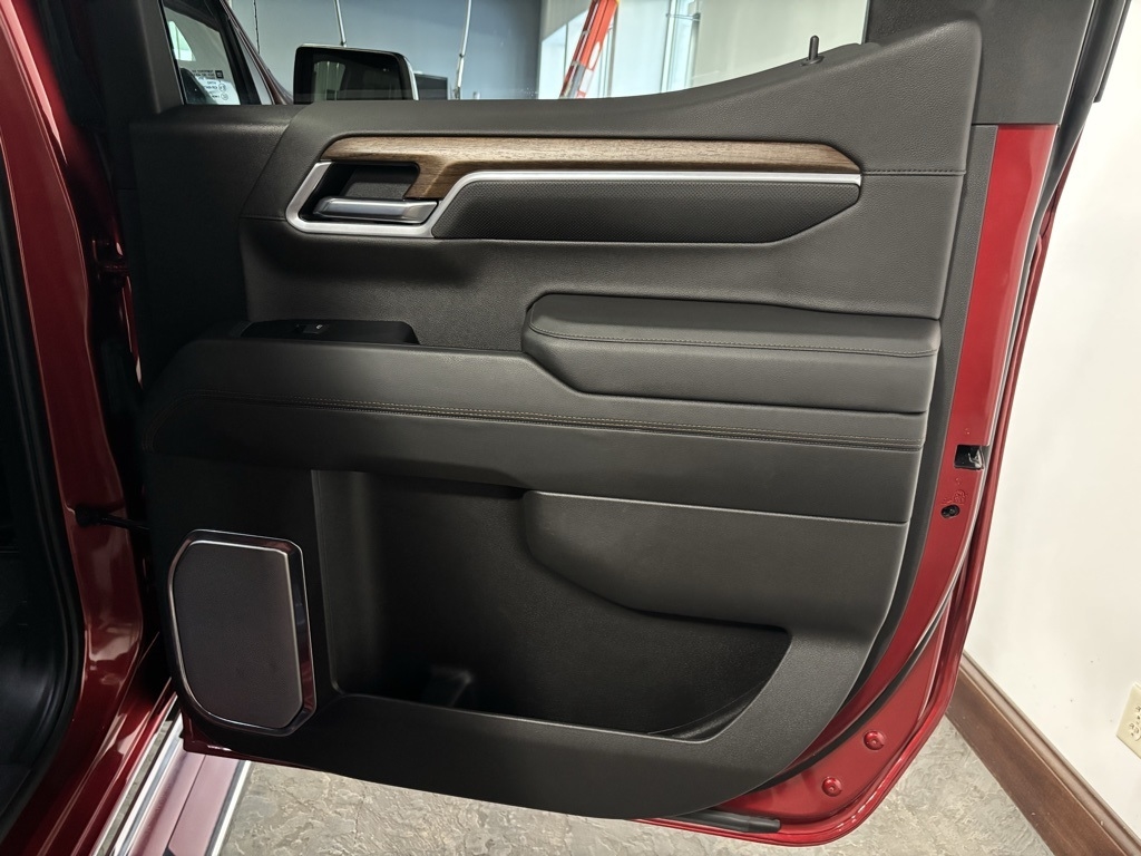 Chevrolet Silverado 1500 High Country Crew Cab 4WD 2022