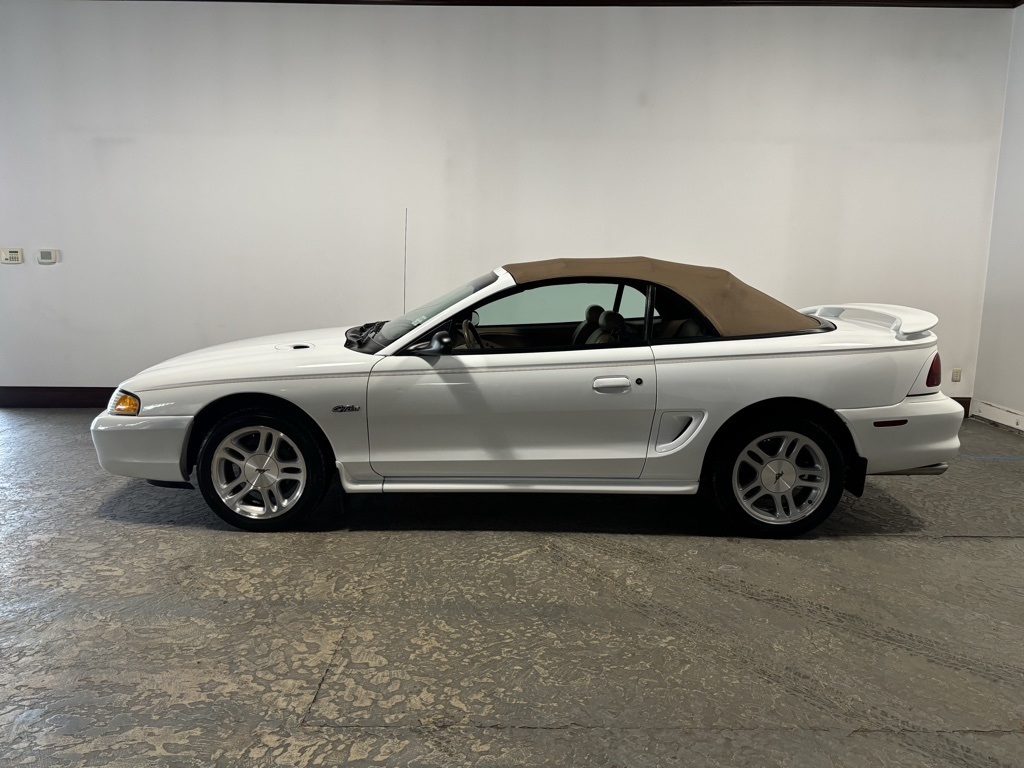Ford Mustang GT convertible 1998