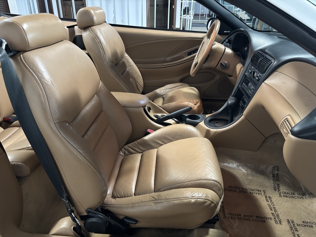 Ford Mustang GT convertible 1998