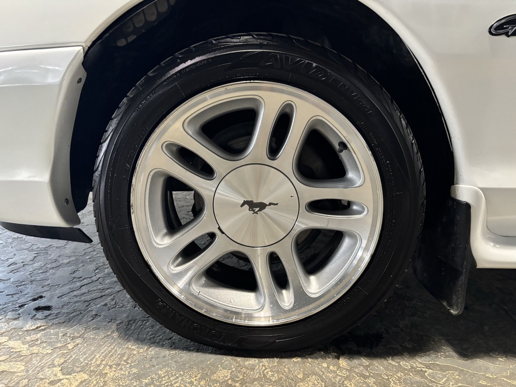 Ford Mustang GT convertible 1998