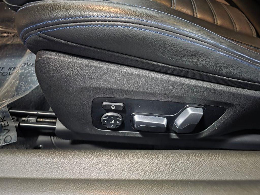 BMW 2-Series M240i Coupe 2023