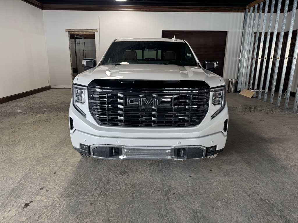 GMC Sierra 1500 Denali Ultimate Crew Cab 4WD 2025