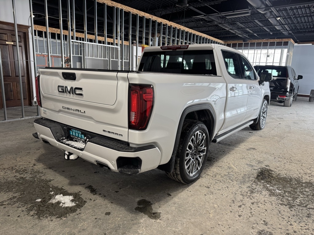 GMC Sierra 1500 Denali Ultimate Crew Cab 4WD 2025