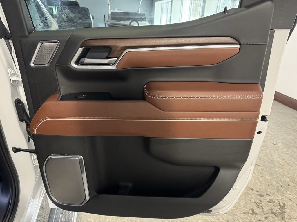 GMC Sierra 1500 Denali Ultimate Crew Cab 4WD 2025