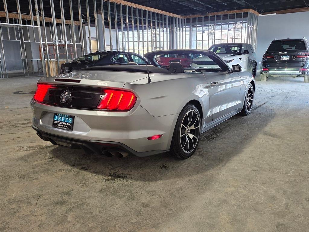 Ford Mustang EcoBoost Convertible 2020