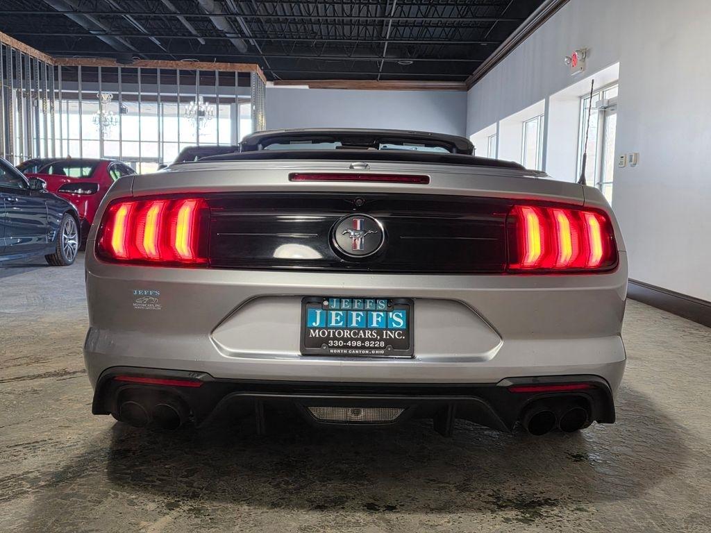 Ford Mustang EcoBoost Convertible 2020