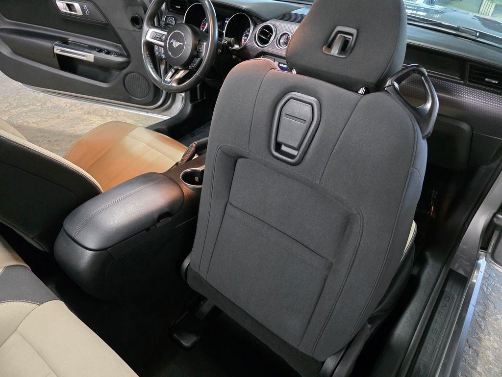 Ford Mustang EcoBoost Convertible 2020