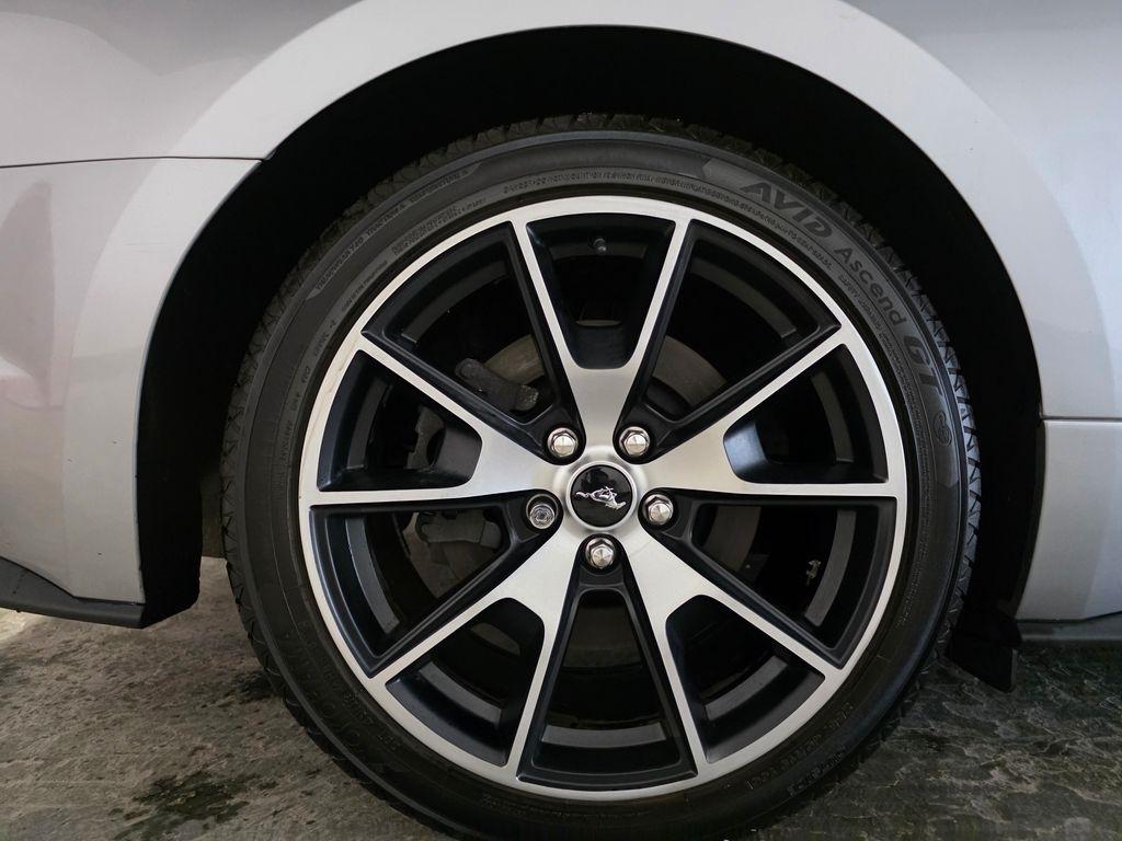 Ford Mustang EcoBoost Convertible 2020