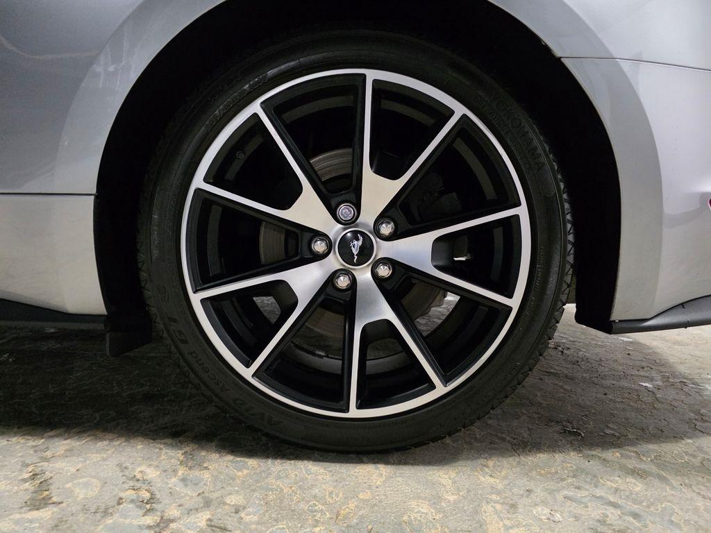 Ford Mustang EcoBoost Convertible 2020