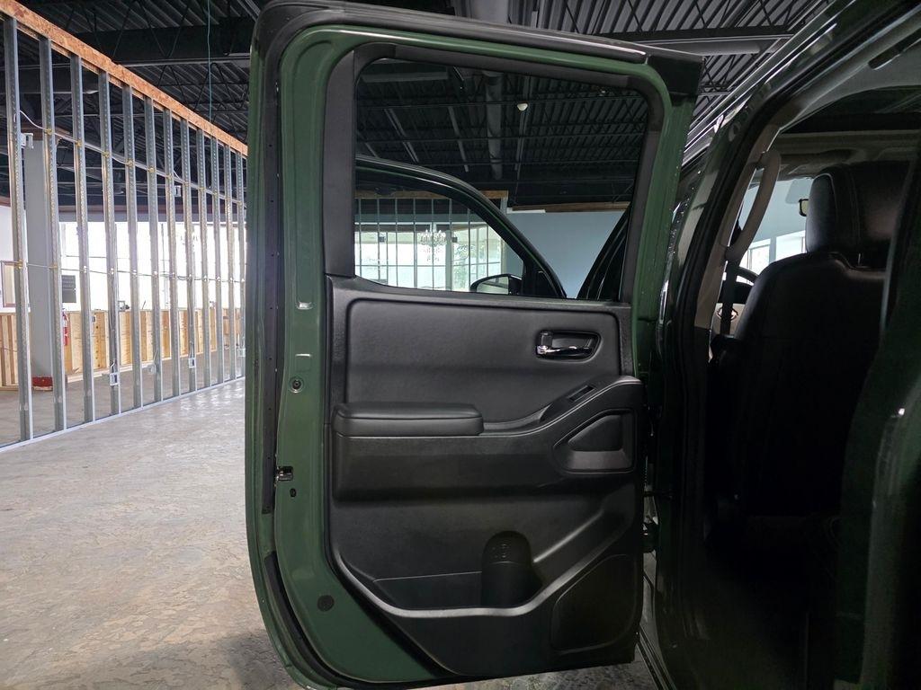 Nissan Frontier S Crew Cab 2WD 2024