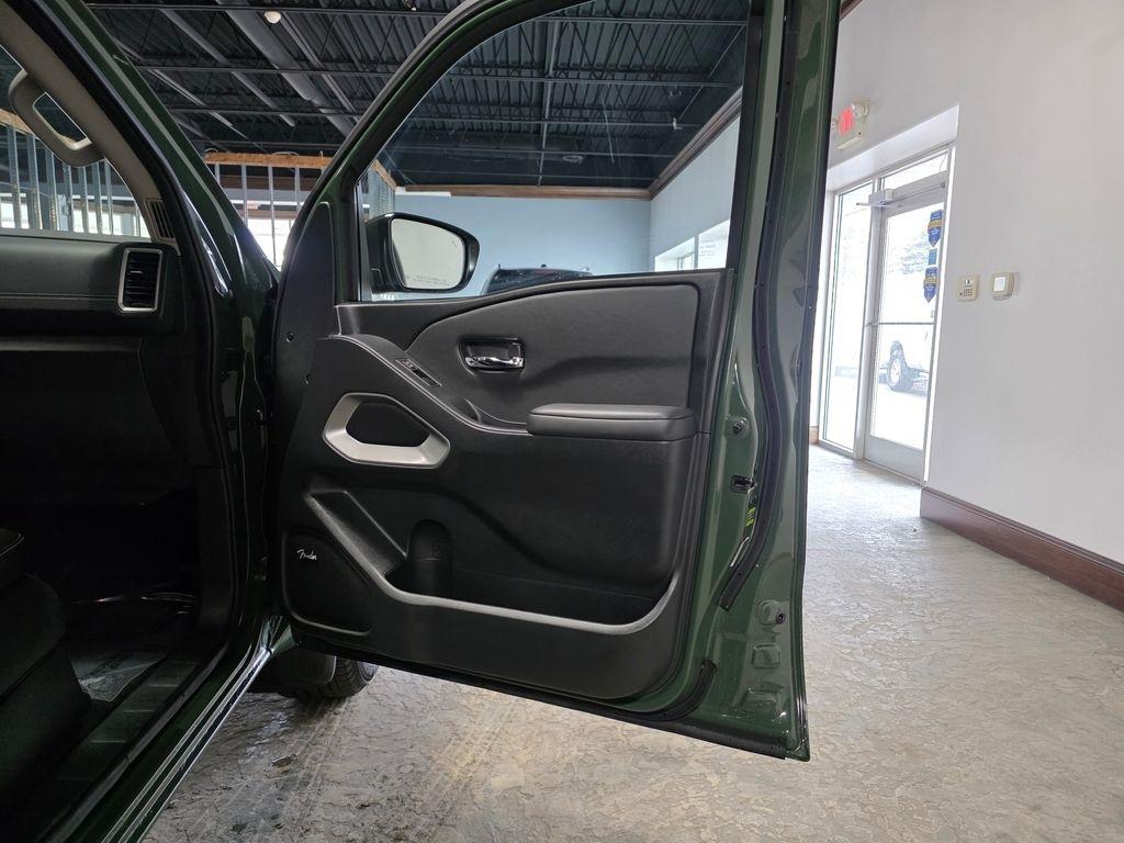 Nissan Frontier S Crew Cab 2WD 2024