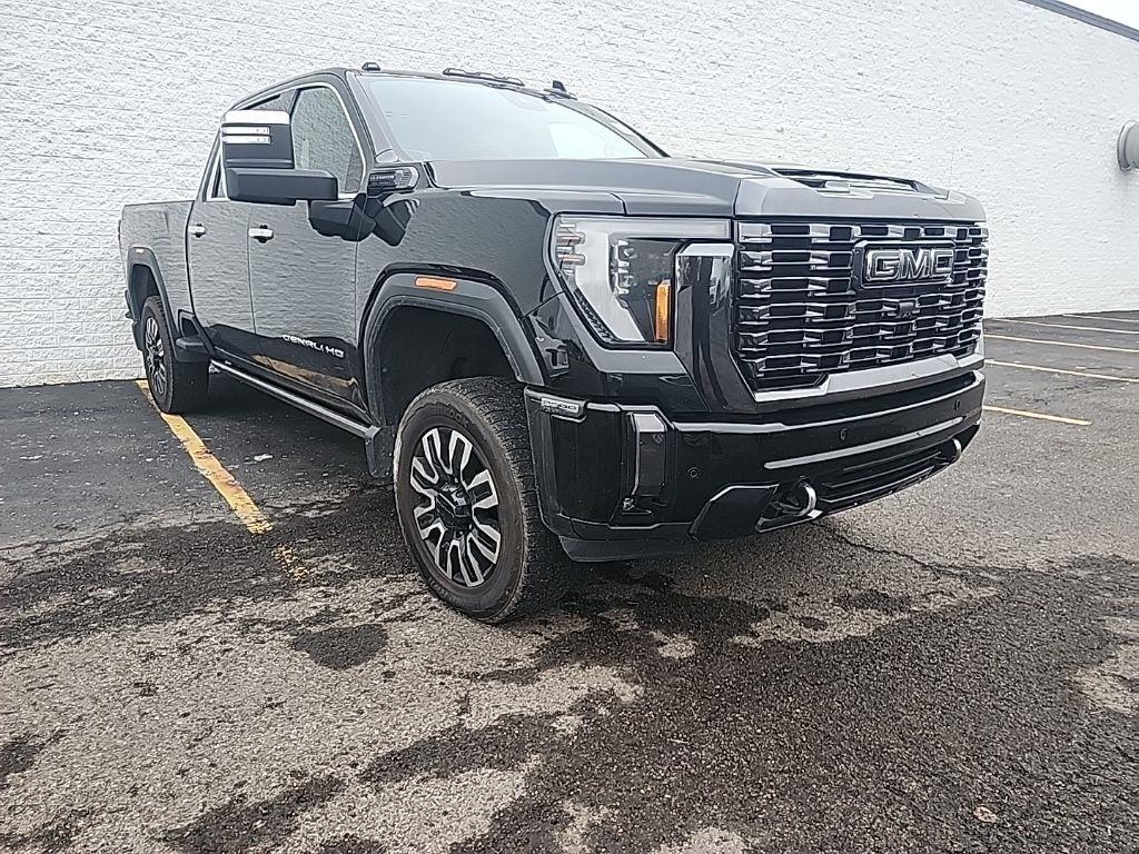 2024 GMC Sierra 2500HD Denali Ultimate Crew Cab 4WD