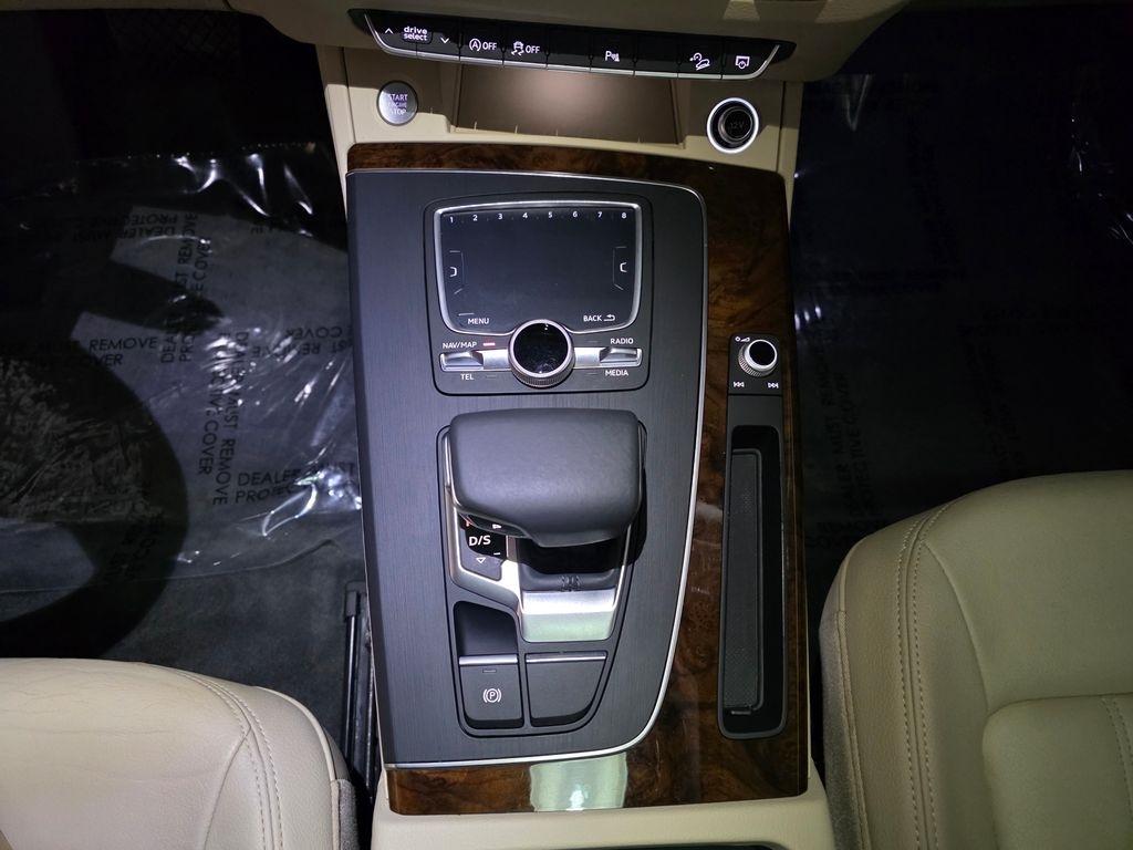 Audi Q5 2.0T Premium Plus quattro 2018