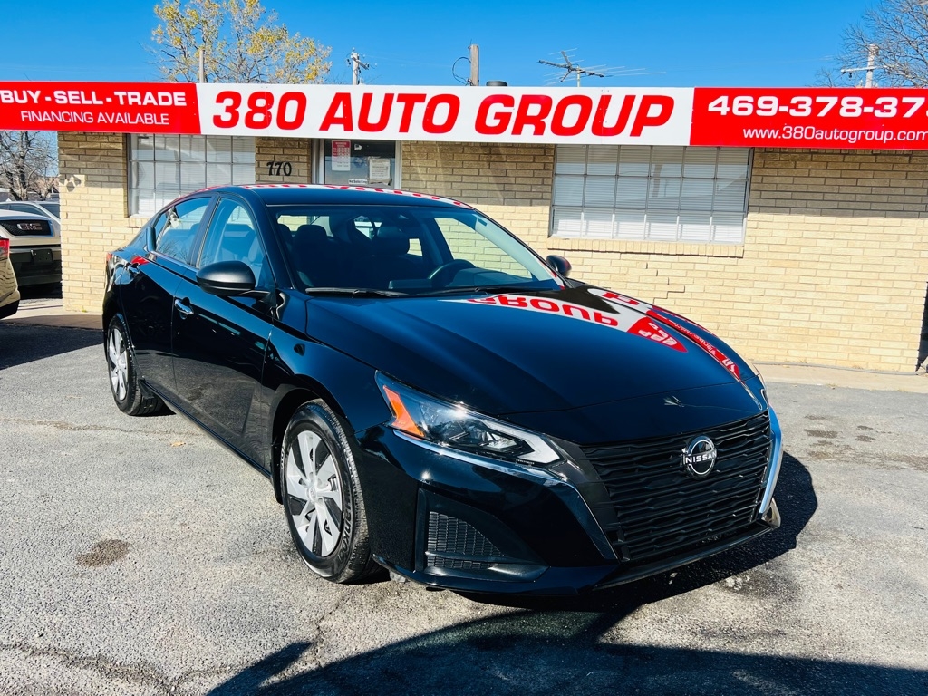 2024 Nissan Altima S's photo