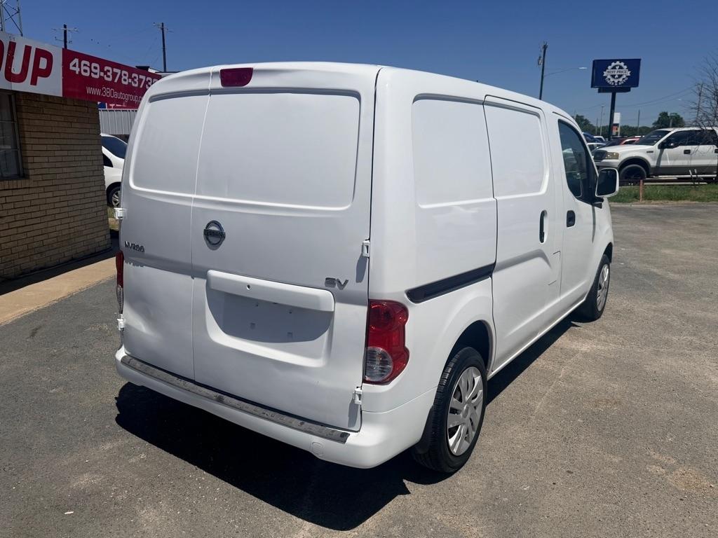 2020 Nissan NV200 SV - Photo 3
