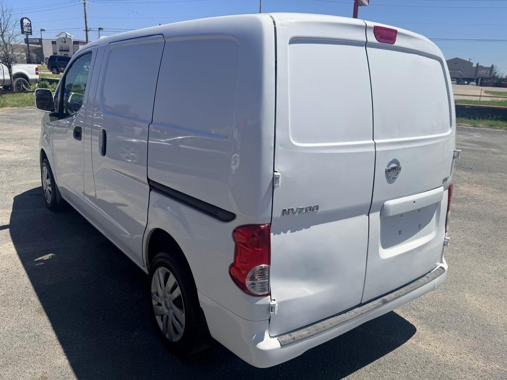 2020 Nissan NV200 SV - Photo 4