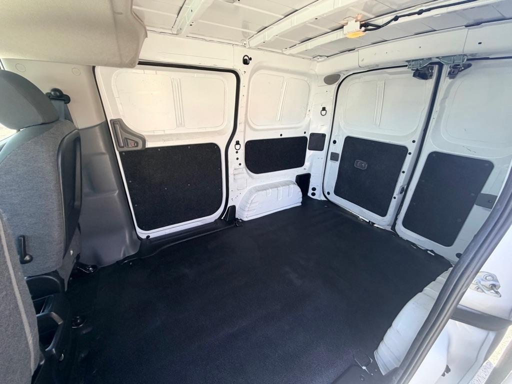 2020 Nissan NV200 SV - Photo 9