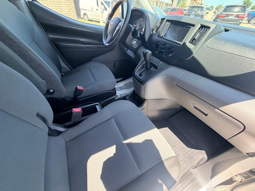 2020 Nissan NV200 SV - Photo 12