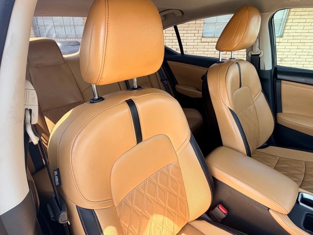 2025 Nissan Sentra SV - Photo 11