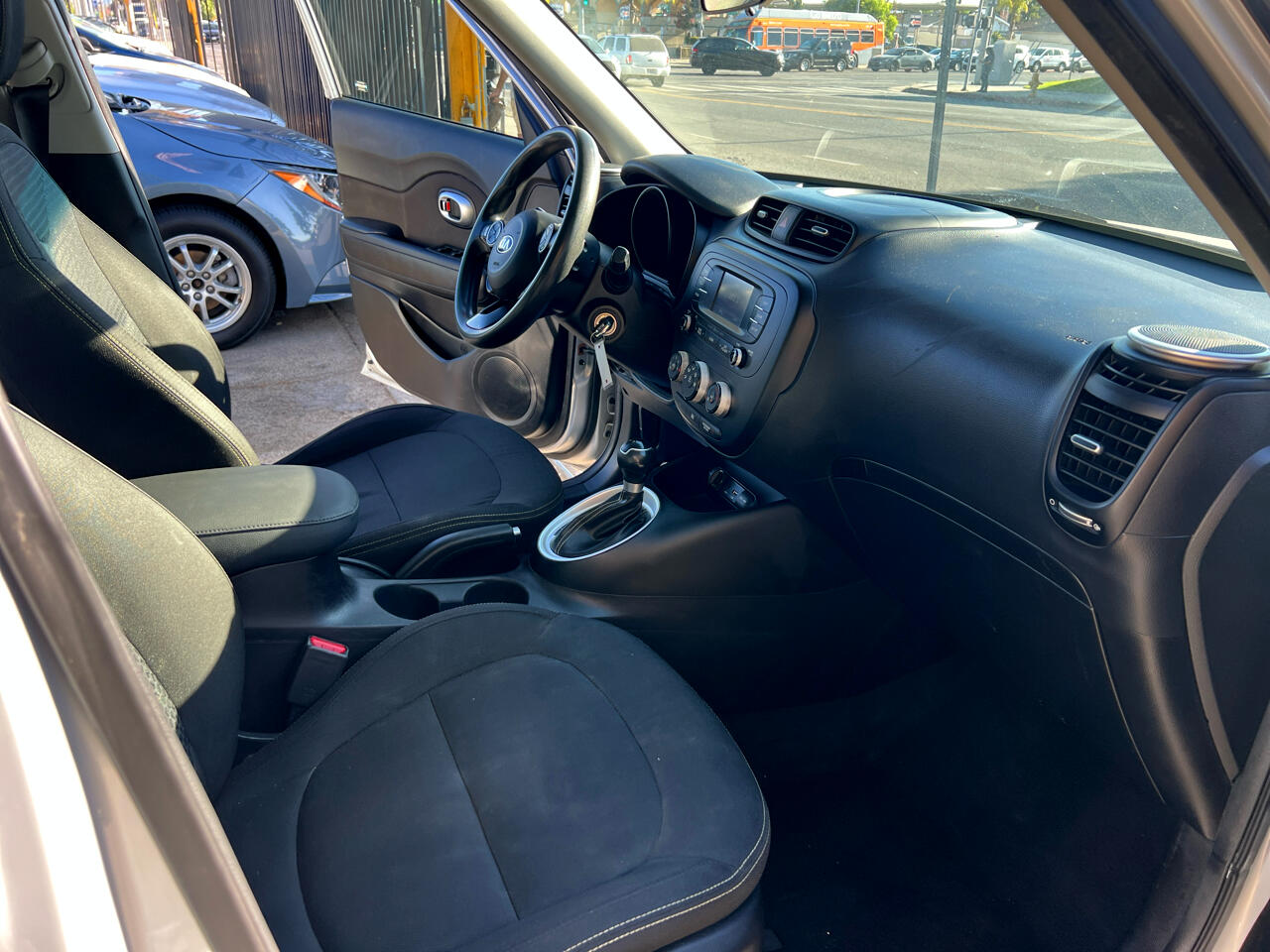 Kia Soul + w/Signature 2.0 Special Edition 2016