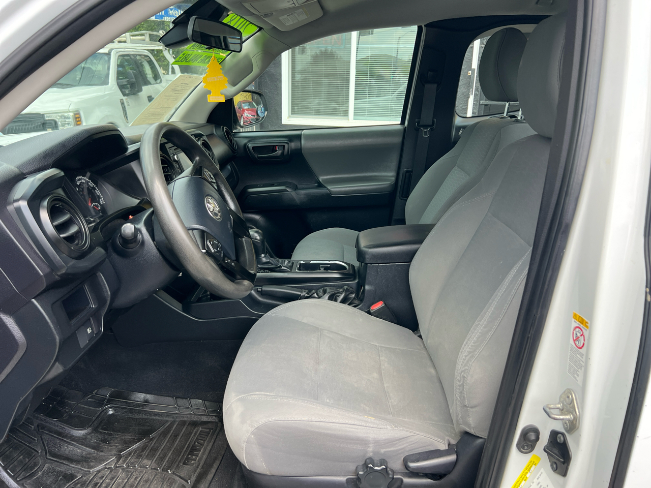 Toyota Tacoma SR5 Access Cab I4 6AT 2WD 2018